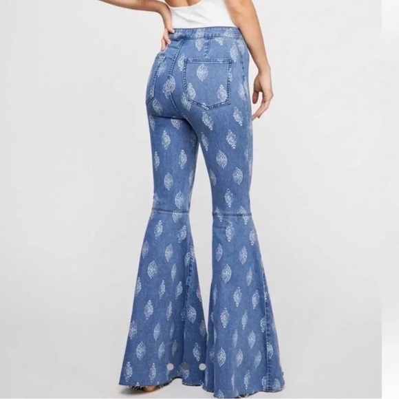 We The Free Just Float On Flare Jeans Free People Blue size 24 - Picture 4 of 10